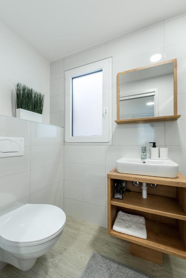 Luxury Mobile Home Pretty Green - Premium - Oaza Mira Resort -50 M From The Beach Drage Exterior foto